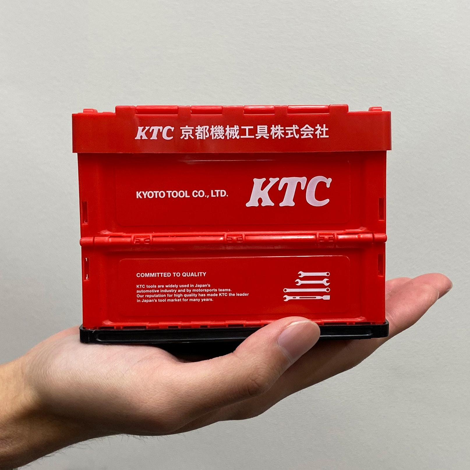 YG-260 ミニ折りたたみコンテナ KTC レッド色 フタのあり 容量