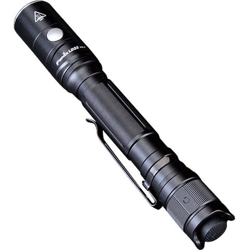 LD22V20 充電式LEDライト FENIX(フェニックス) 保護等級IP68 黒色 外径