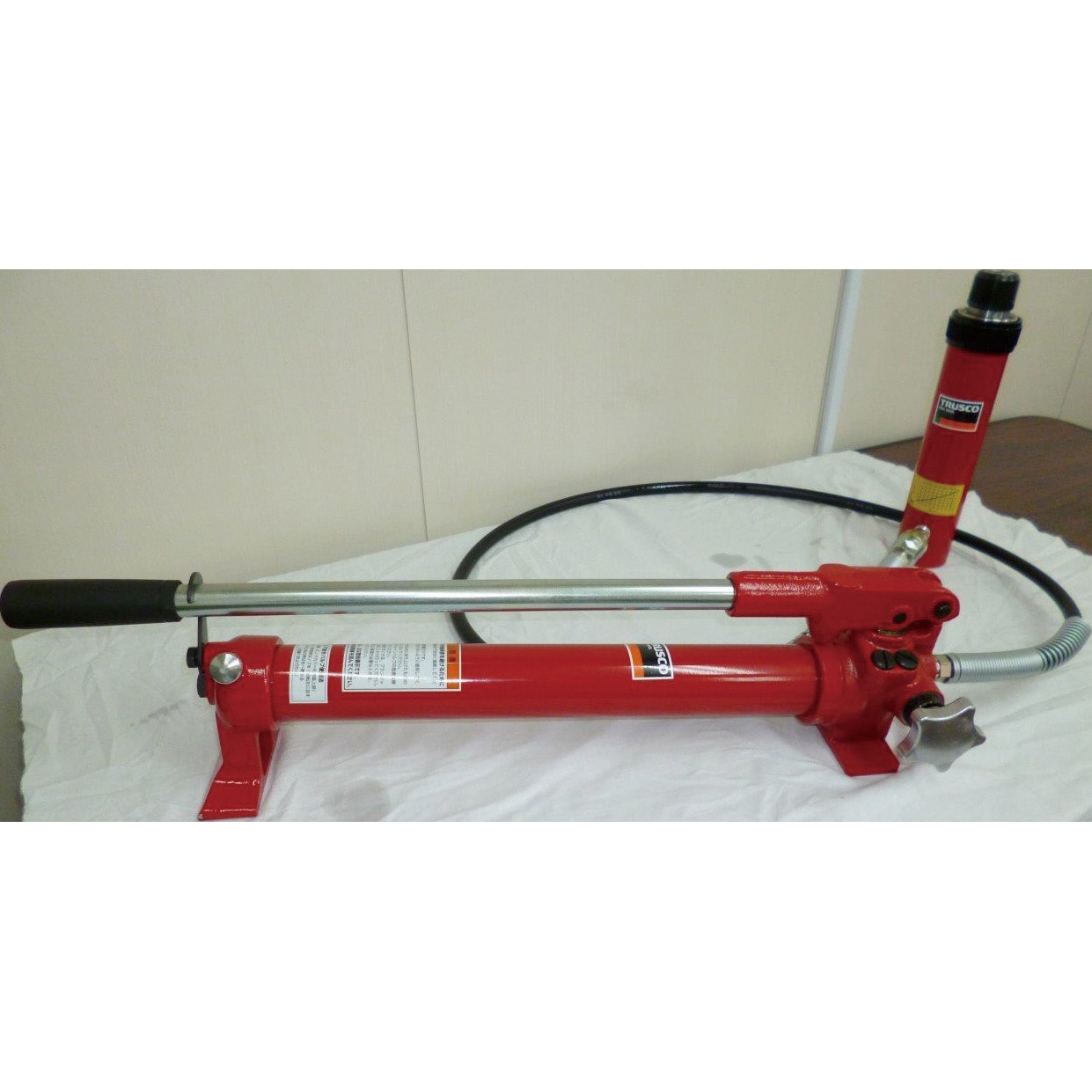 TRUSCO 油圧ジャッキ 30トン TOJ-30 トラスコ TRUSCO オレンジブック 油圧ジャッキ 30トン TOJ-30 288-2230