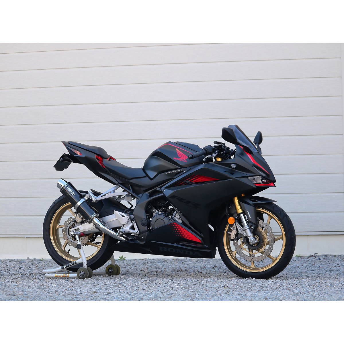 SC1240JM フルEX ラウンド・カーボンサイレンサー 20-22 CBR250RR 1個 WR’S(ダブルアールズ) 【通販モノタロウ】