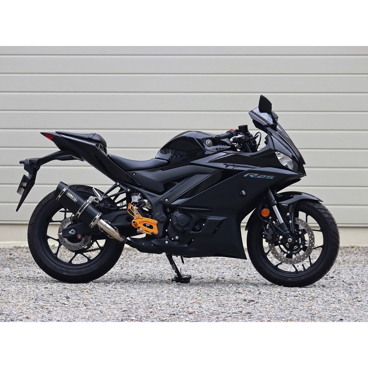SF2270JM S/O SS-OVAL F-BLACK TITAN 22- YZF-R25 1個 WR'S(ダブル