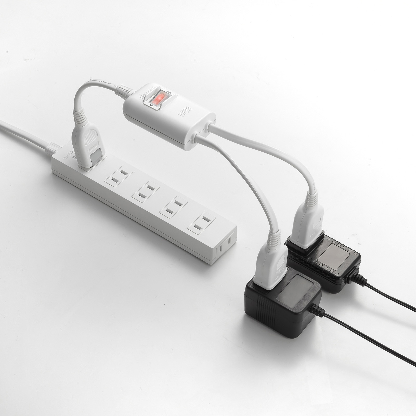 1回しか使ってません。その他トップコートとかもセットでつけます KOZUMUWAN コンセントタワー型 電源タップ たこあしコンセント