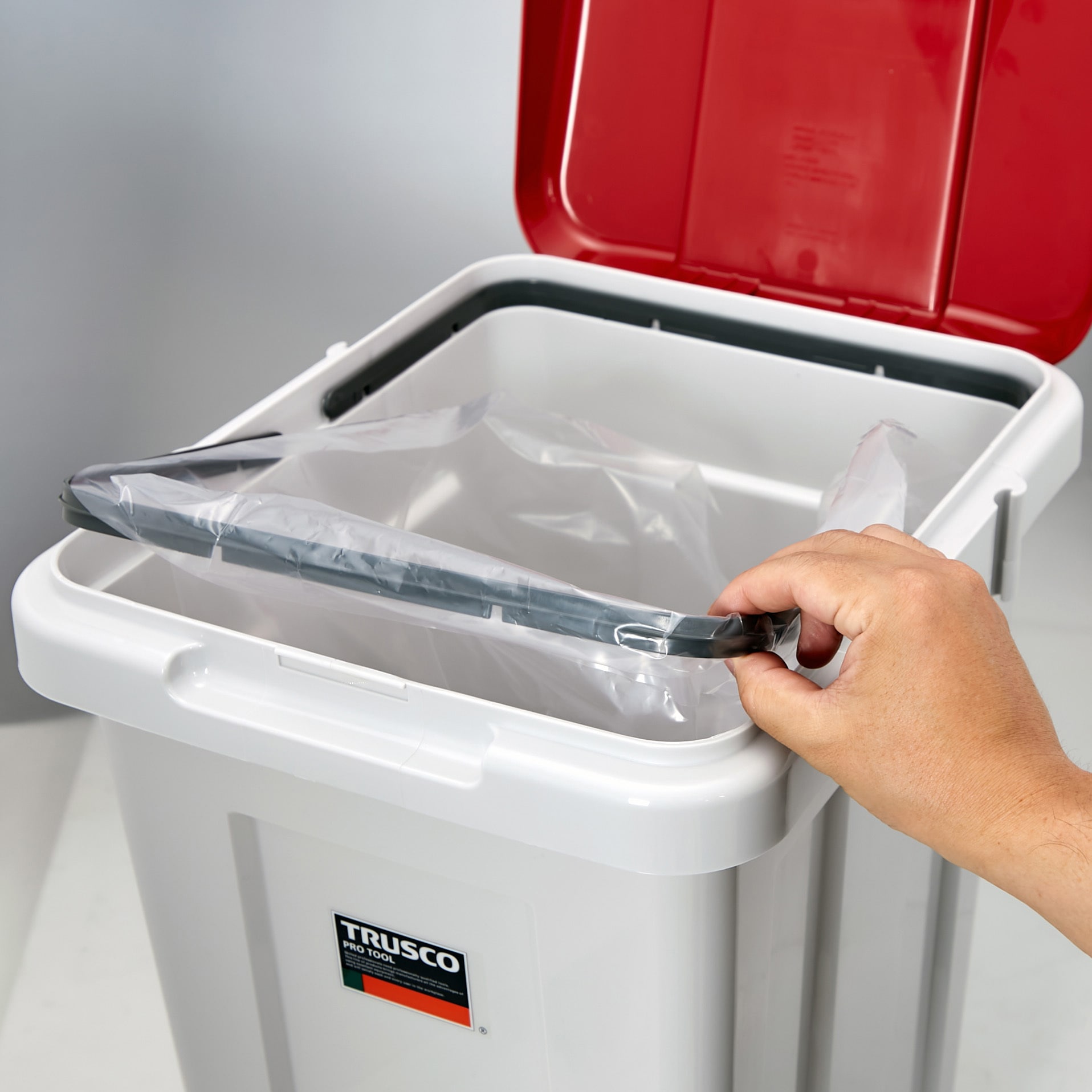 TRJ01A ”Rジョイント分別ボックス” TRUSCO 容量45L レッド色 TRJ01A