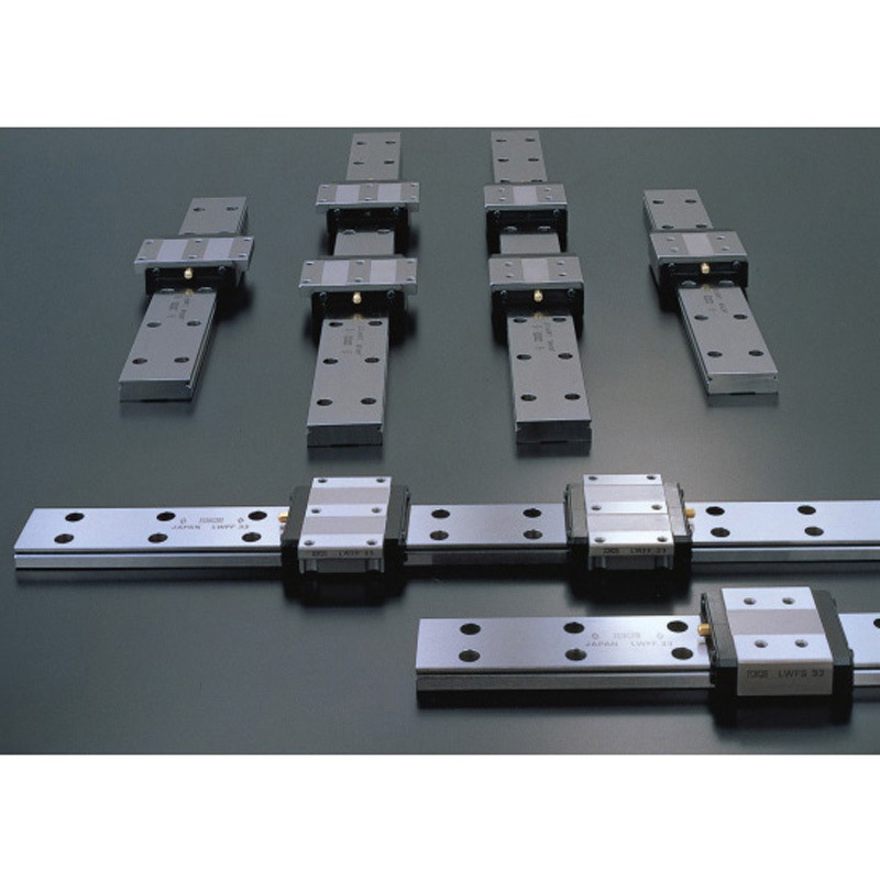 LWFH40C1R240H リニアウェイF・LWFH(フランジ形・非互換性仕様) LWFH40C1R240H 1個 IKO(日本トムソン) 【通販モノタロウ】