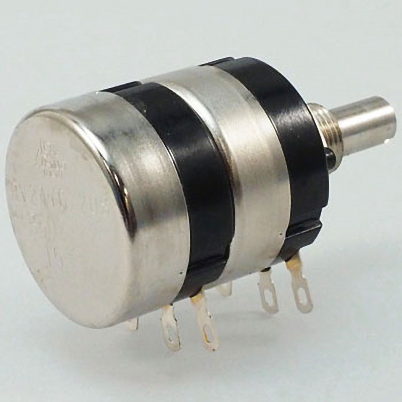 mono87079772-160909-02.jpg