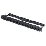 パッチパネル/ラックマウント型/1U 24ポート/スルータイプ(フィードスルー)/ケーブル管理バー付き/Cat6対応 RJ45 UTP/ネットワーク構築・配線管理・データセンター向け StarTech.com