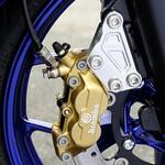 キャリパーサポート ブレンボ4POT AGRAS
