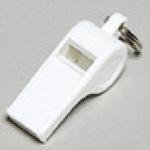 3730 プラスチック製ホイッスル ヒモ付 つくし工房