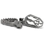 アドベンチャーフットペグセット(チタン) AKRAPOVIC (アクラポビッチ)