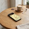 RJ-DGP26H2K4TB/PO12 Google Pixel 11/11Pro / ディズニー / ハイブリッドケース maru / プーさんとはちみつ レイ・アウト 05489938