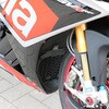 RA001B ラジエーターガード Aprilia ブラック CNC Racing (シーエヌシーレーシング) 64823528