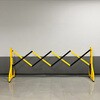 J2735 伸縮絶縁バリケード(注水タイプ) セーフラン安全用品 76045685