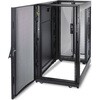 AR3104 APC NetShelter SX 24U 600mm Wide x 1070mm Deep Enclosure AR3104 APC(シュナイダーエレクトリック) 76155671