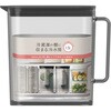 棚に収まる冷水筒 1.5L アスベル