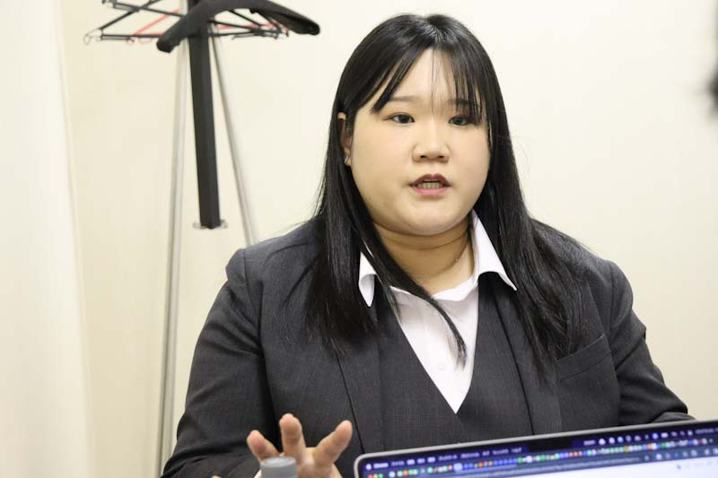 永井絵理子様