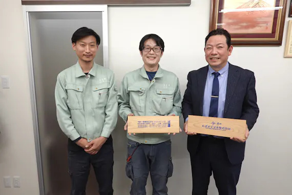 一電機株式会社　代表取締役 村田英樹さん　消防設備士 山﨑祐樹さん　工事部部長 五十嵐俊介さん