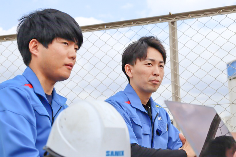 原田修一様と大塚健太様が対談している様子